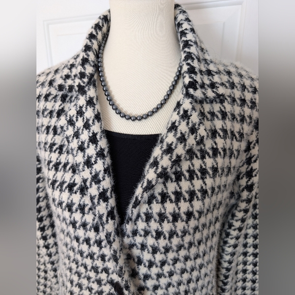 Max Studio Women's Houndstooth Jacquard Sweater Coat - Picture 7 of 8